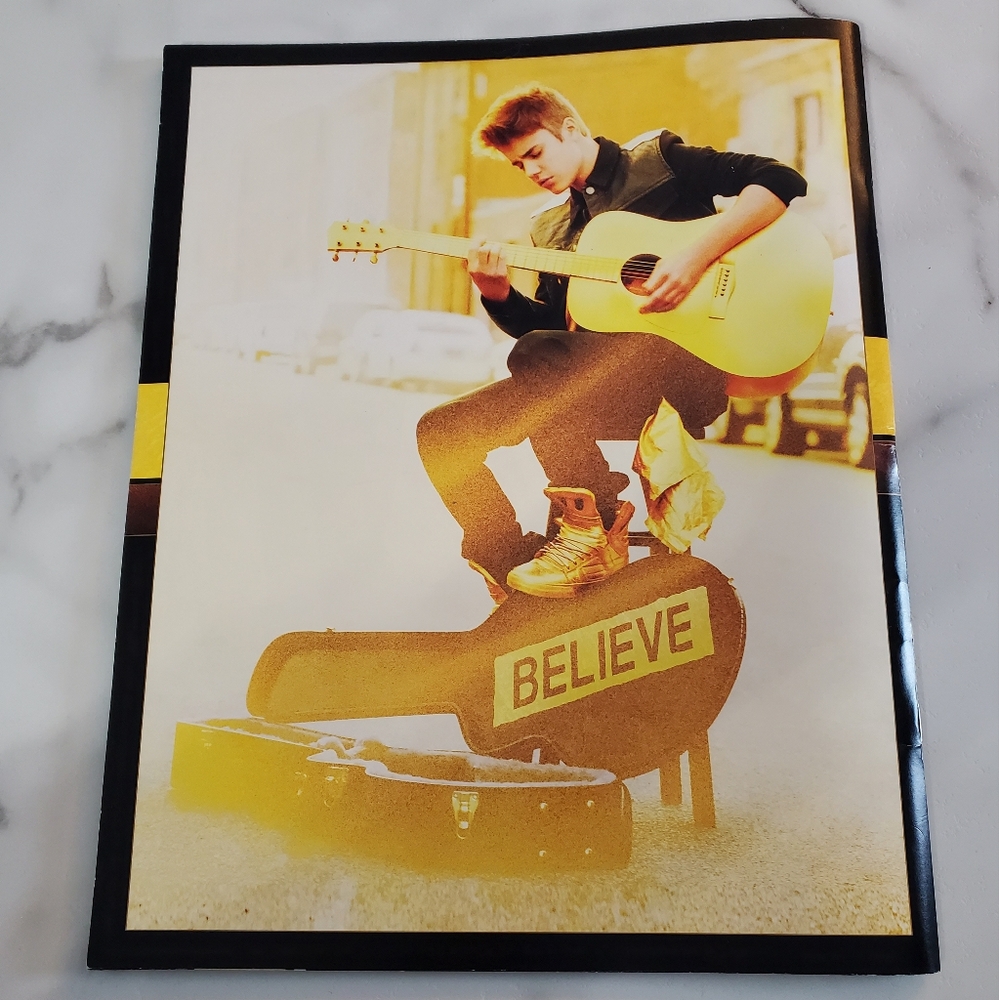 Justin Bieber Believe All Around The World Concert Program Live Tour Book 2012 - Picture 2 of 7
